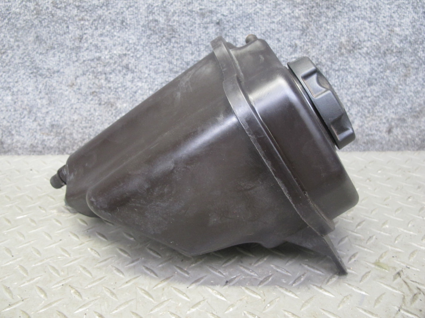 2008-2014 BMW E71 E72 X6 Radiator Coolant Overflow Expansion Tank Bottle 7647290