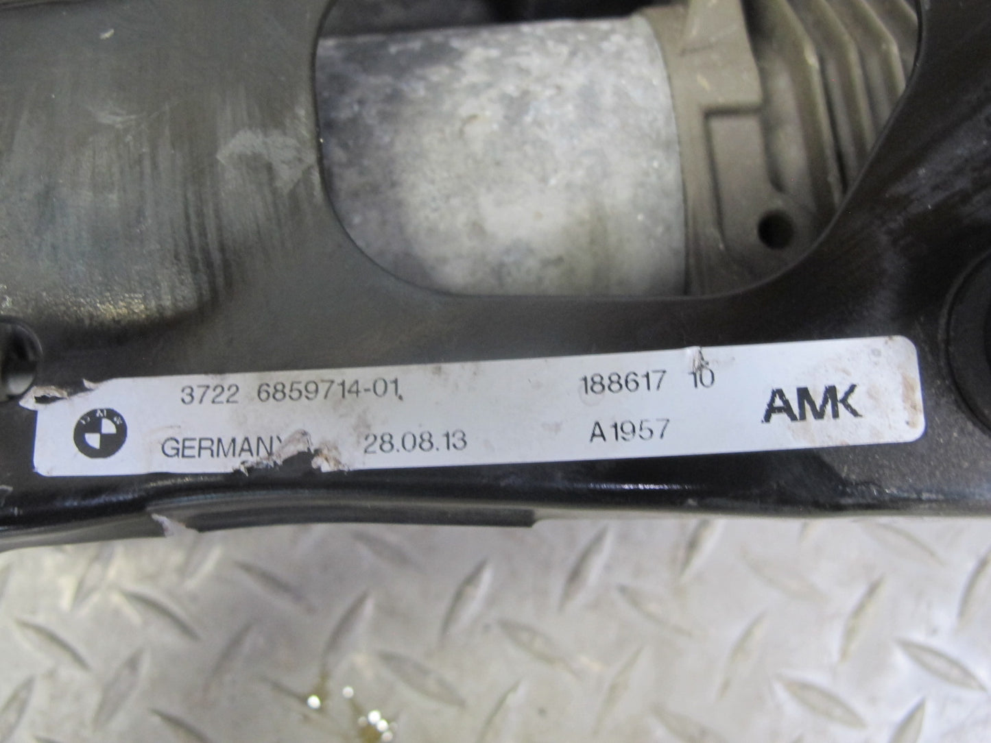 2008-2014 BMW E71 E72 X6 Air Suspension Compressor Pump Motor 6859714