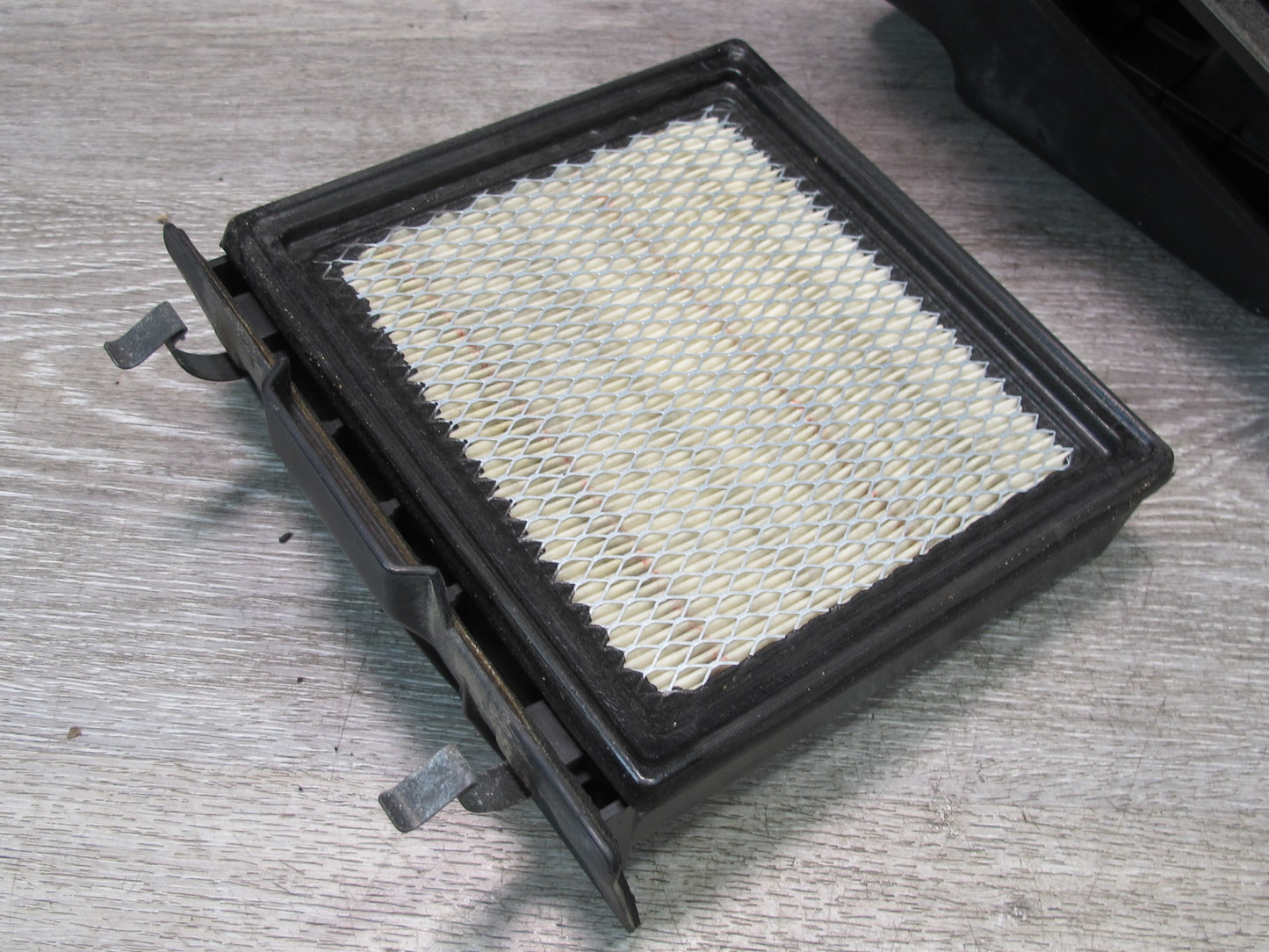 07-08 Nissan Z33 350Z VQ35HR Convertible Front Left Air Cleaner Filter Box OEM