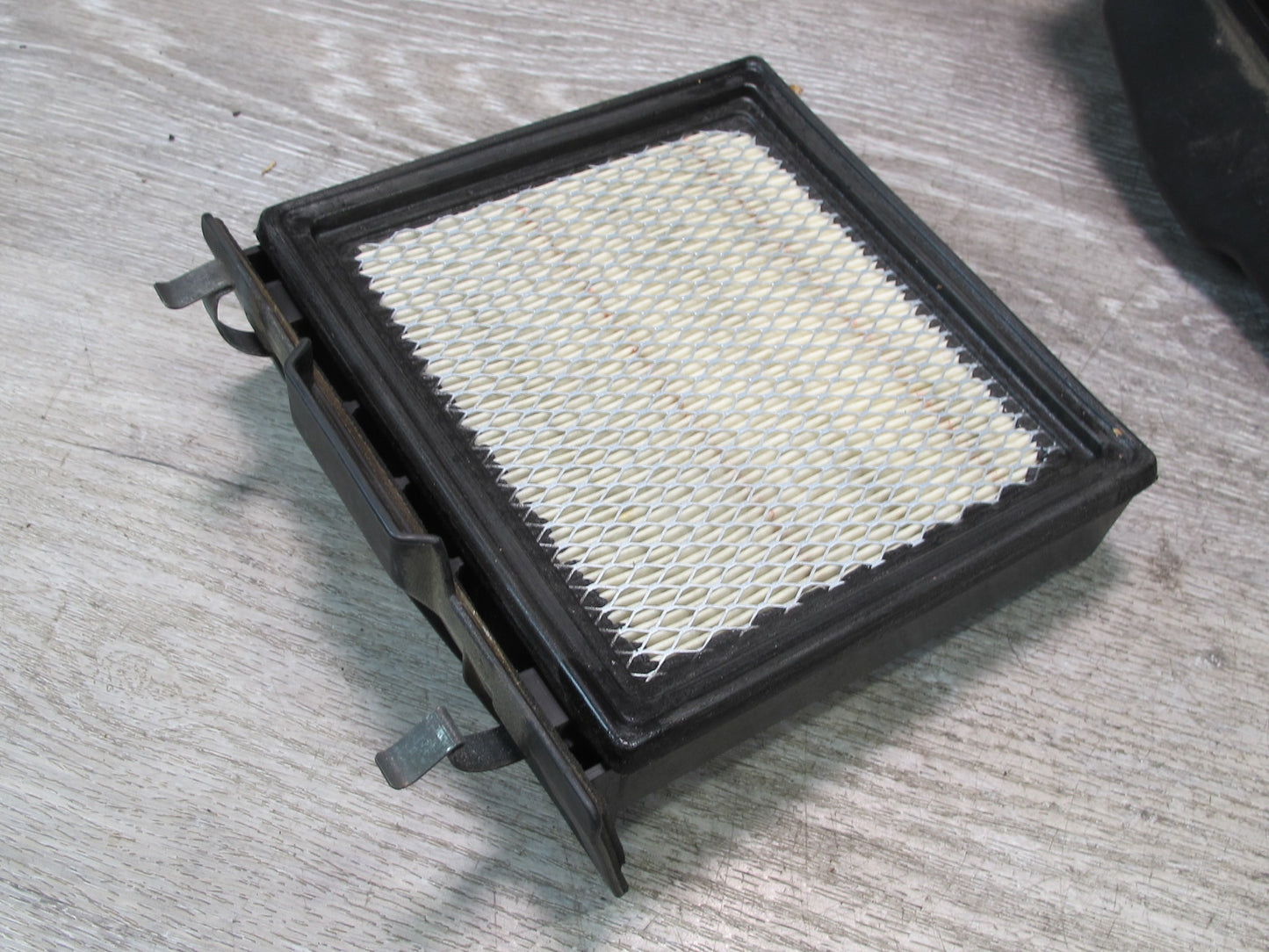 07-08 Nissan Z33 350Z VQ35HR Convertible Front Right Air Cleaner Filter Box OEM