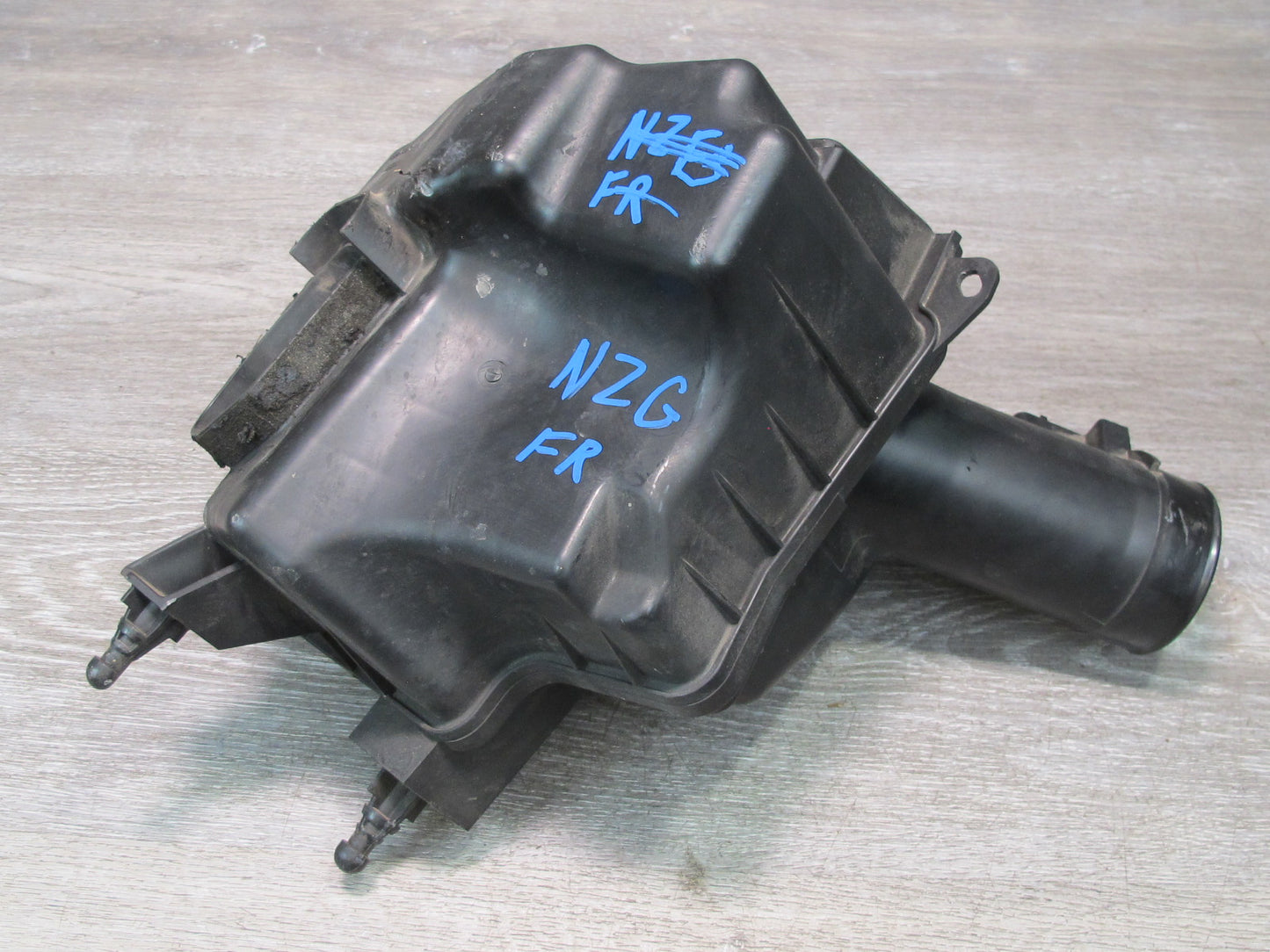 07-08 Nissan Z33 350Z VQ35HR Convertible Front Right Air Cleaner Filter Box OEM