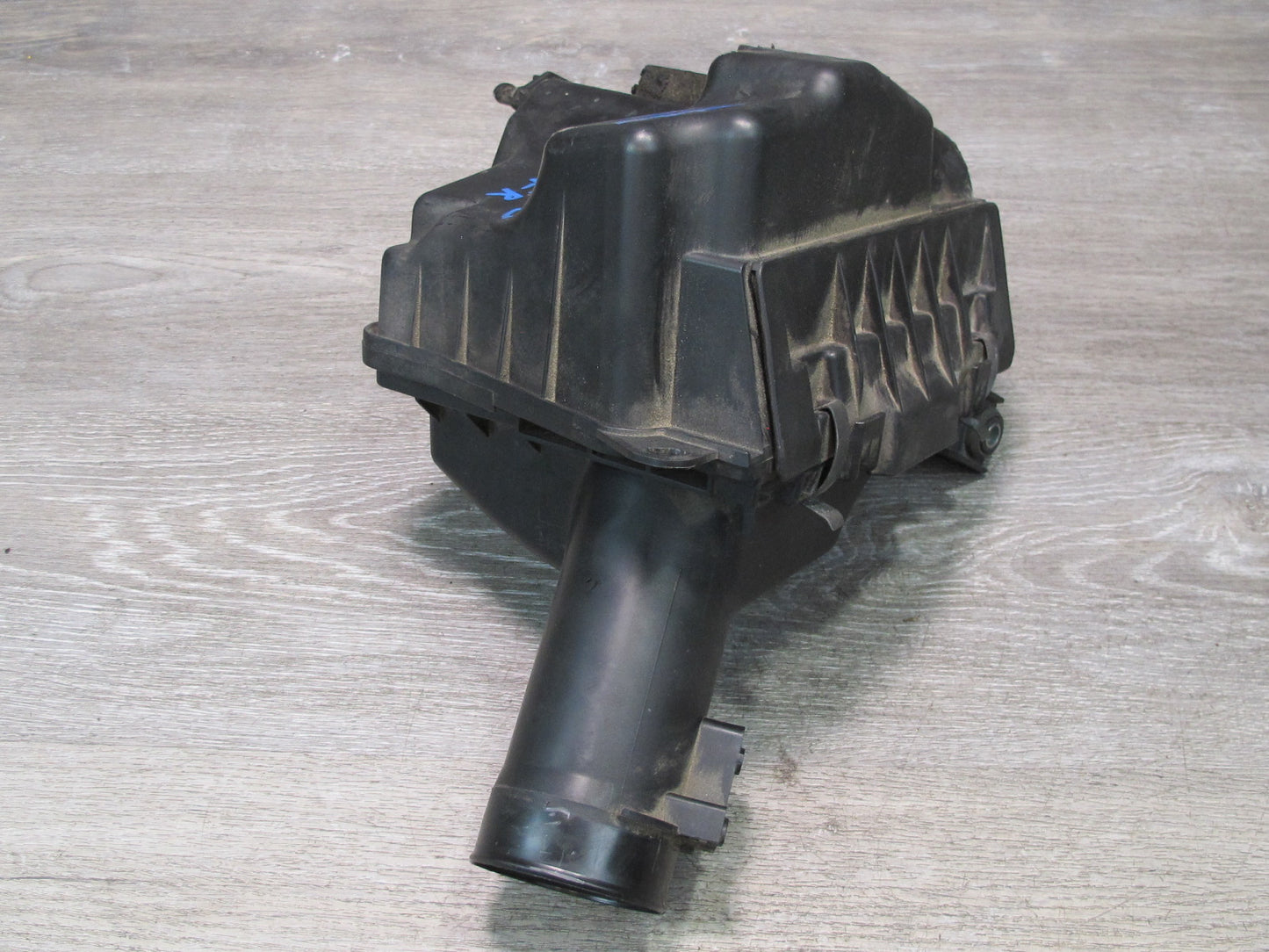 07-08 Nissan Z33 350Z VQ35HR Convertible Front Right Air Cleaner Filter Box OEM