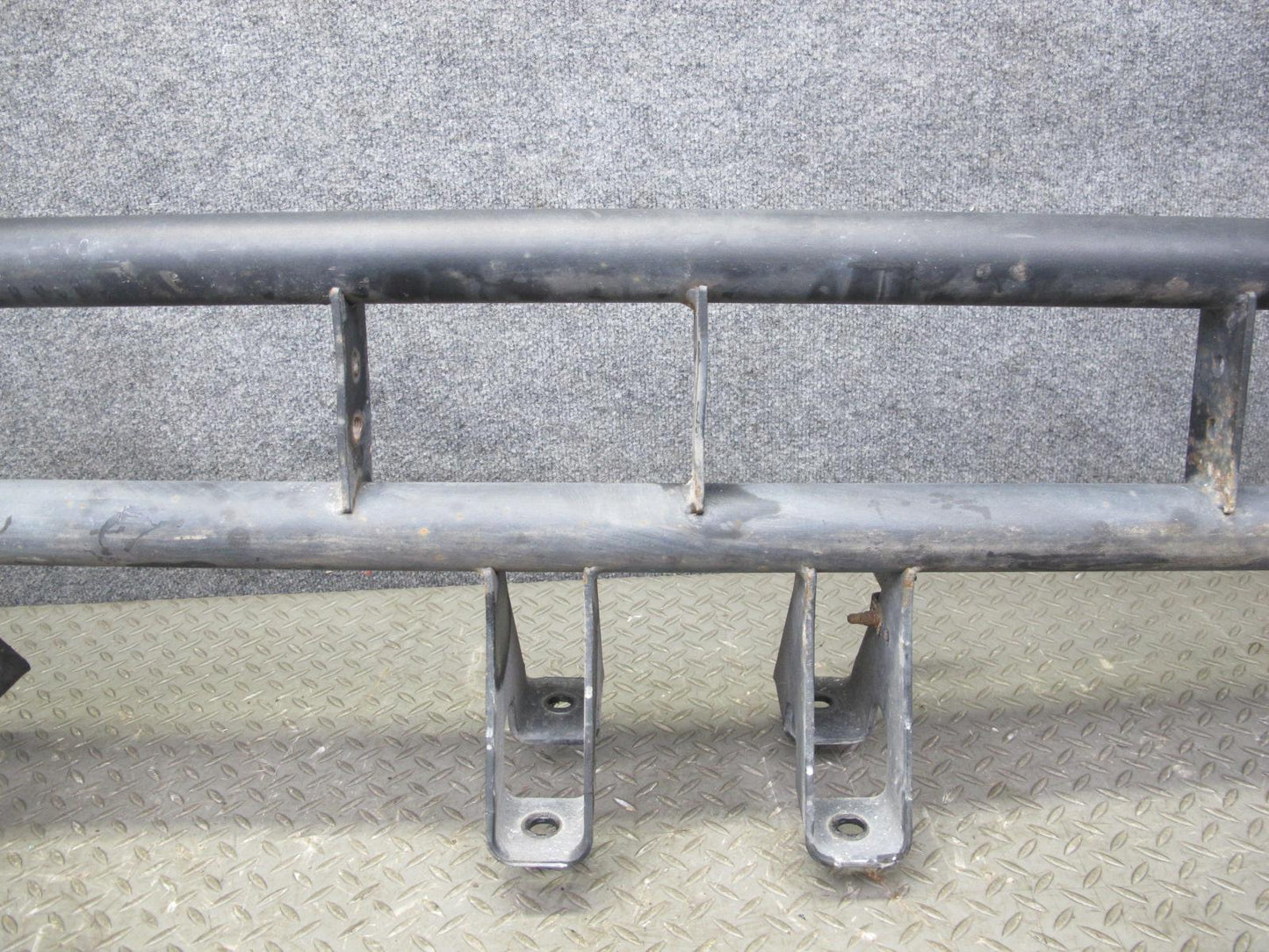 2003-2009 Hummer H2 Front Right Side Running Board Rocker Guard Shield