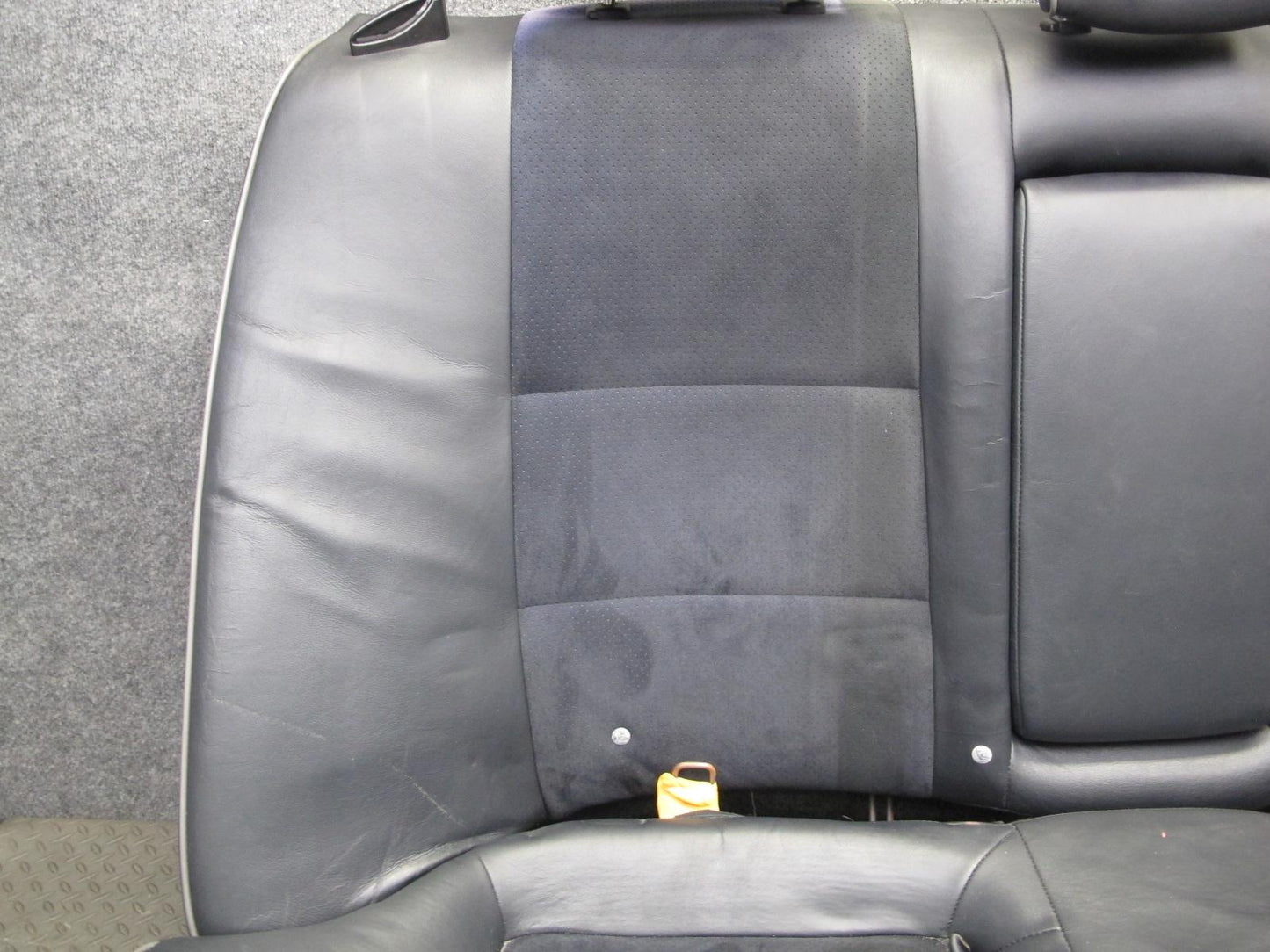 04-05 Lexus JCE10L IS300 Sedan Front & Rear Suede Leather Black Seat Set OEM