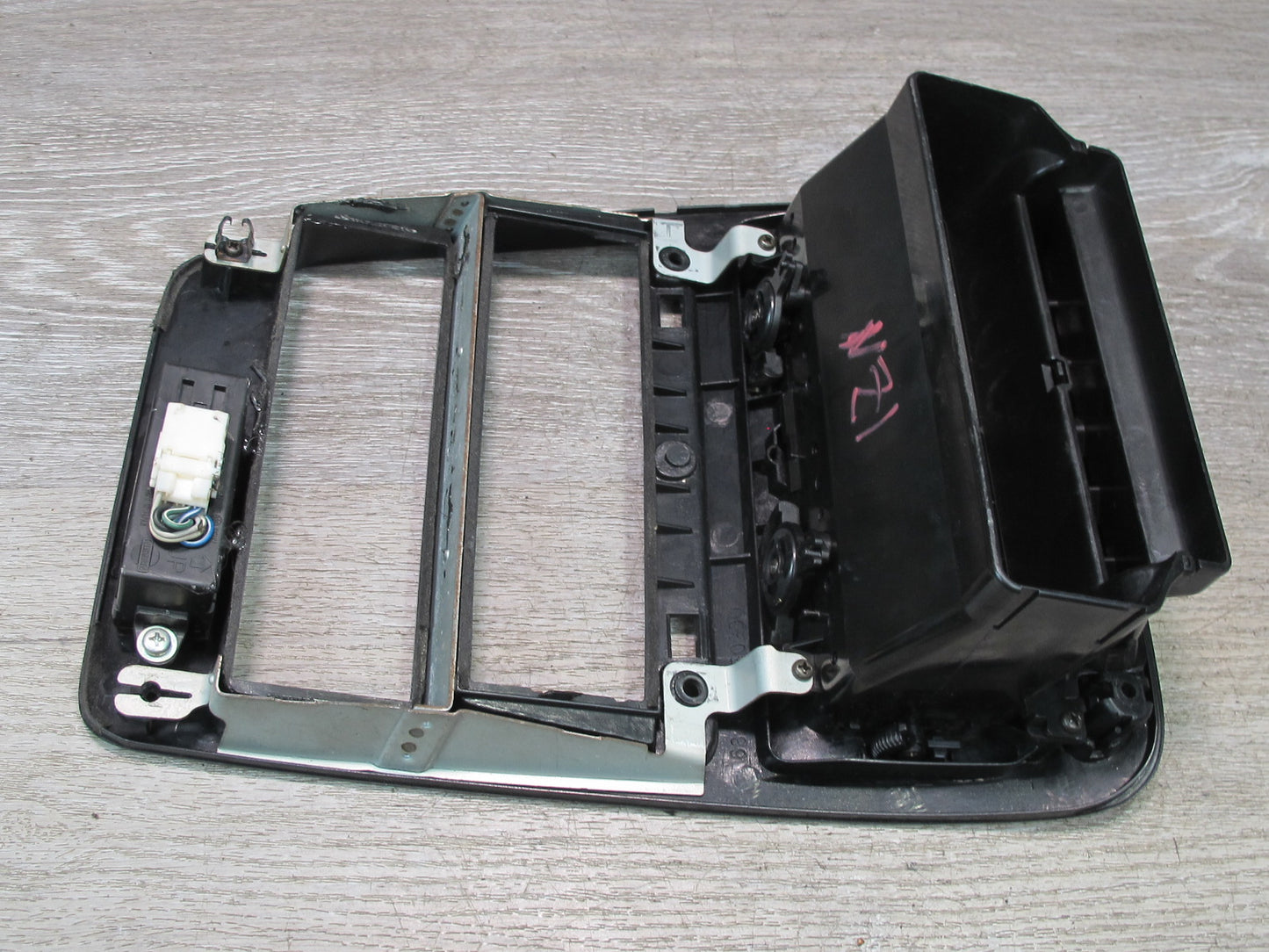 92-96 Nissan Z32 300ZX Dash Center Radio Climate Trim Panel Air Vent w Clock OEM