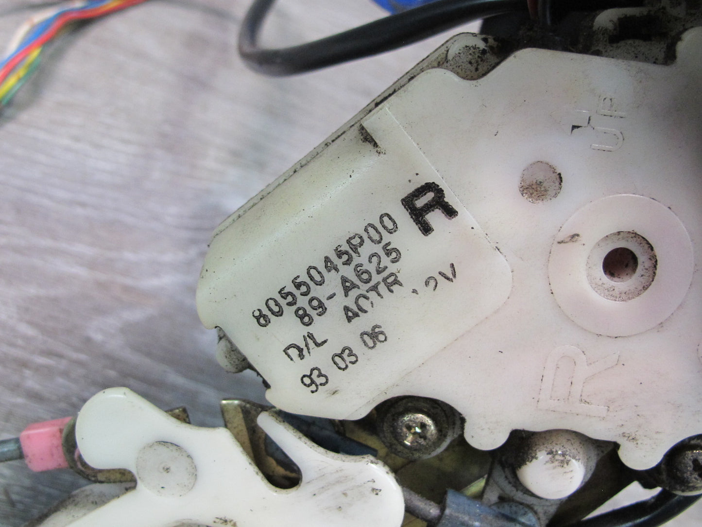 92-96 Nissan Z32 300ZX Right Door Lock Latch Actuator 8055045P00 OEM