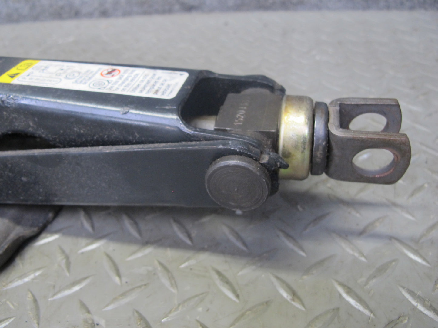 2003-2009 Hummer H2 Rear Spare Tire Emergency Lift Jack