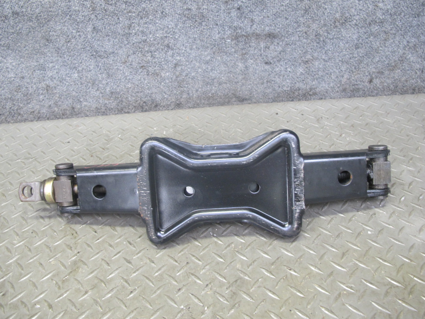 2003-2009 Hummer H2 Rear Spare Tire Emergency Lift Jack