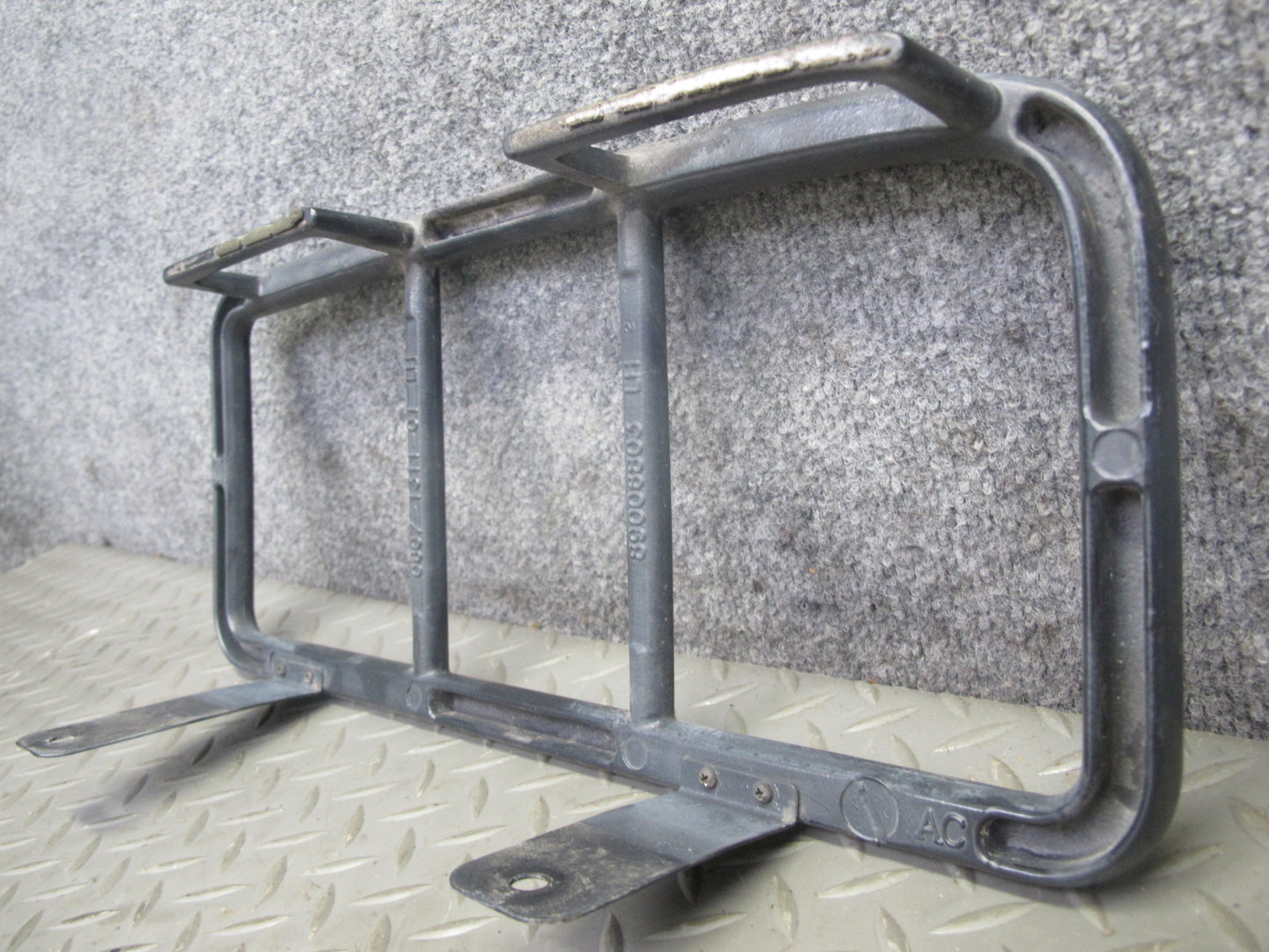 2003-2004 Hummer H2 Rear Right Left Tail Light Lamp Guard Bezel Molding Trim Set