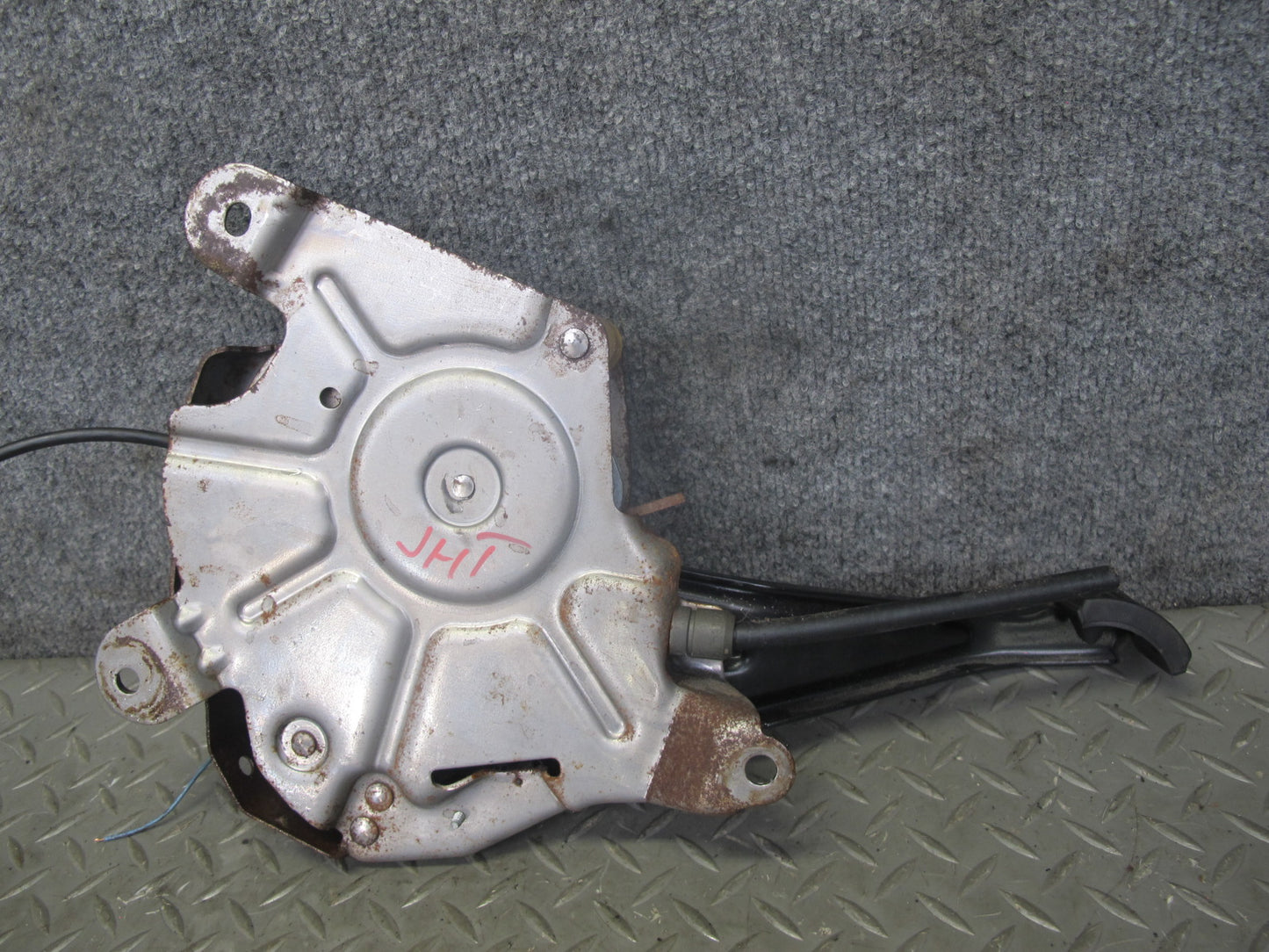 2003-2005 Hummer H2 Manual Emergency Parking Brake Stop Pedal