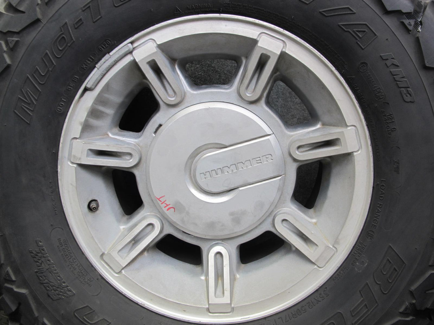 2003-2007 Hummer H2 R17" 7-SPOKE Alloy Wheel Rim 17X8.5J 8X165.1 W/ Tire