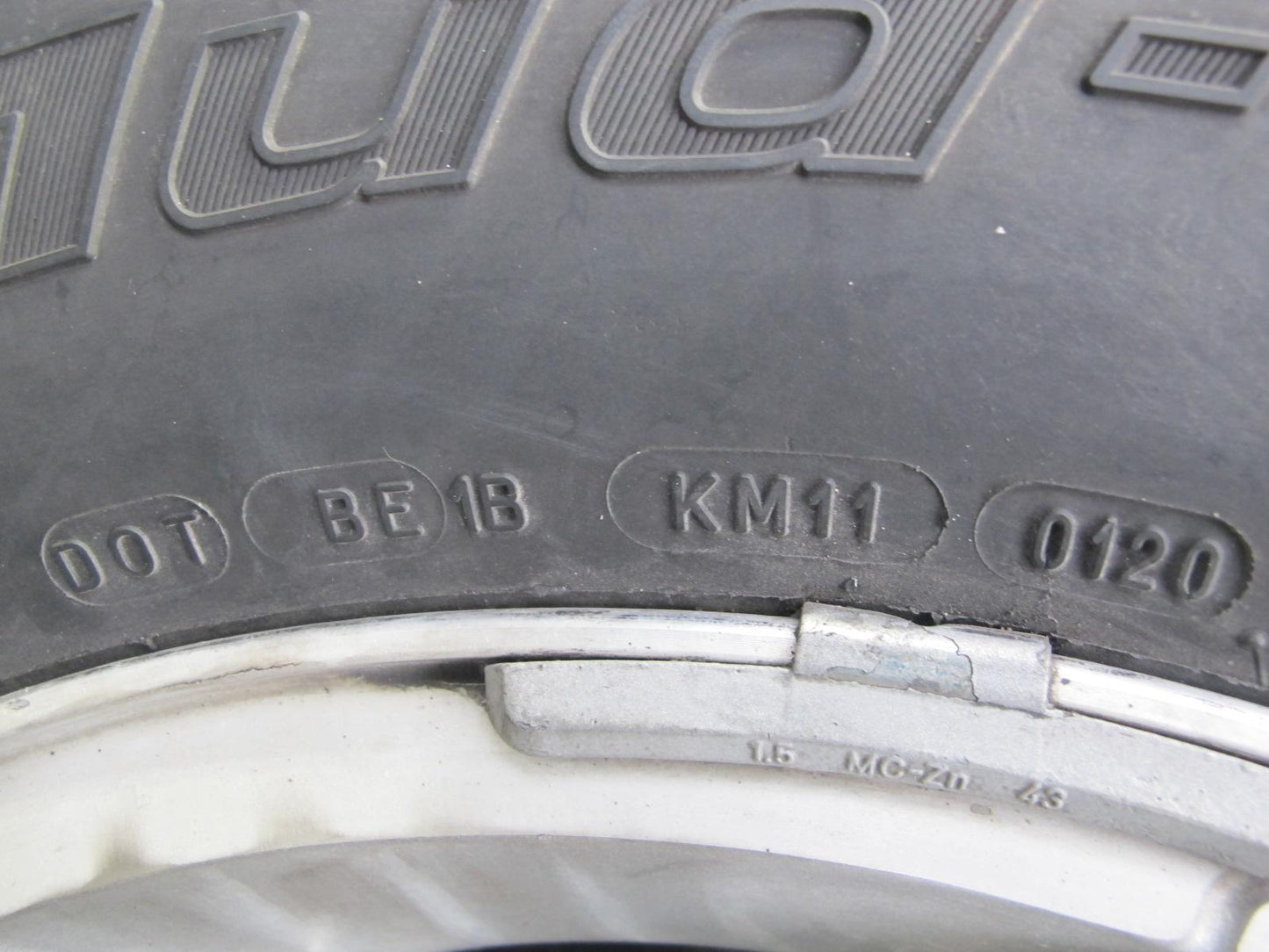 2003-2007 Hummer H2 R17" 7-SPOKE Alloy Wheel Rim 17X8.5J 8X165.1 W/ Tire