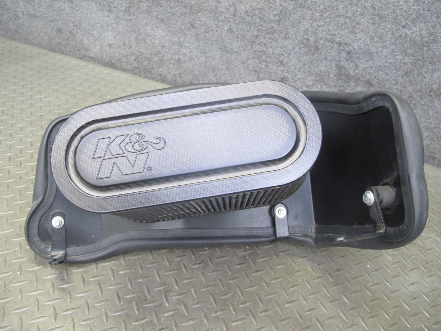 2003-2007 Hummer H2 Engine K&N Cold Air Intake Filter W/ MAF Sensor Aseembly