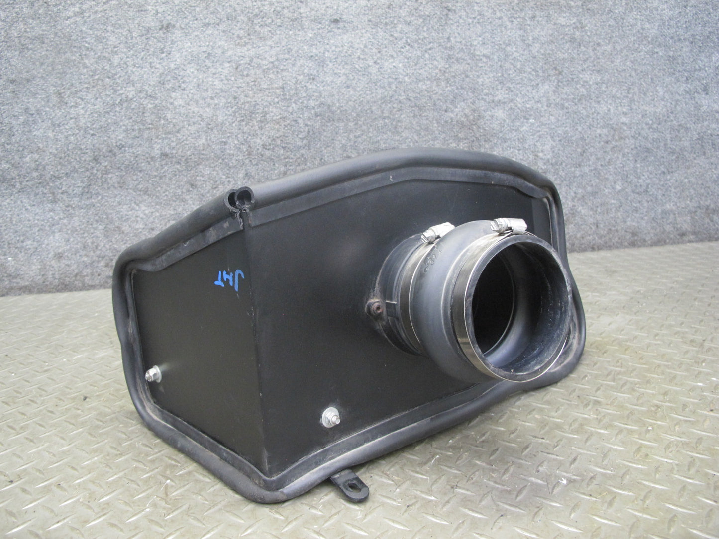 2003-2007 Hummer H2 Engine K&N Cold Air Intake Filter W/ MAF Sensor Aseembly