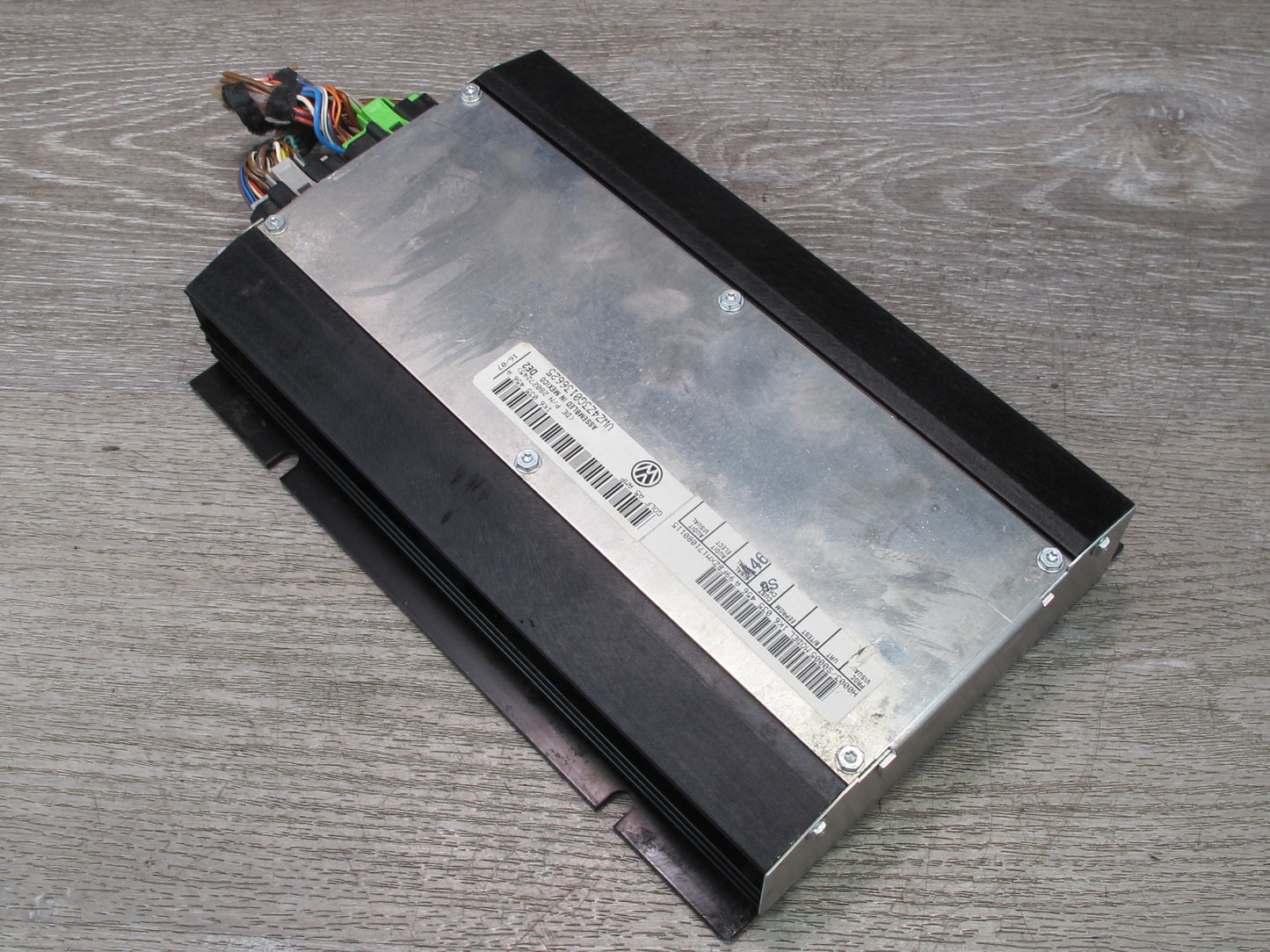 05-10 VW R32 GTI Jetta Rabbit Audio Stereo AMP Amplifier 1K6035456A OEM