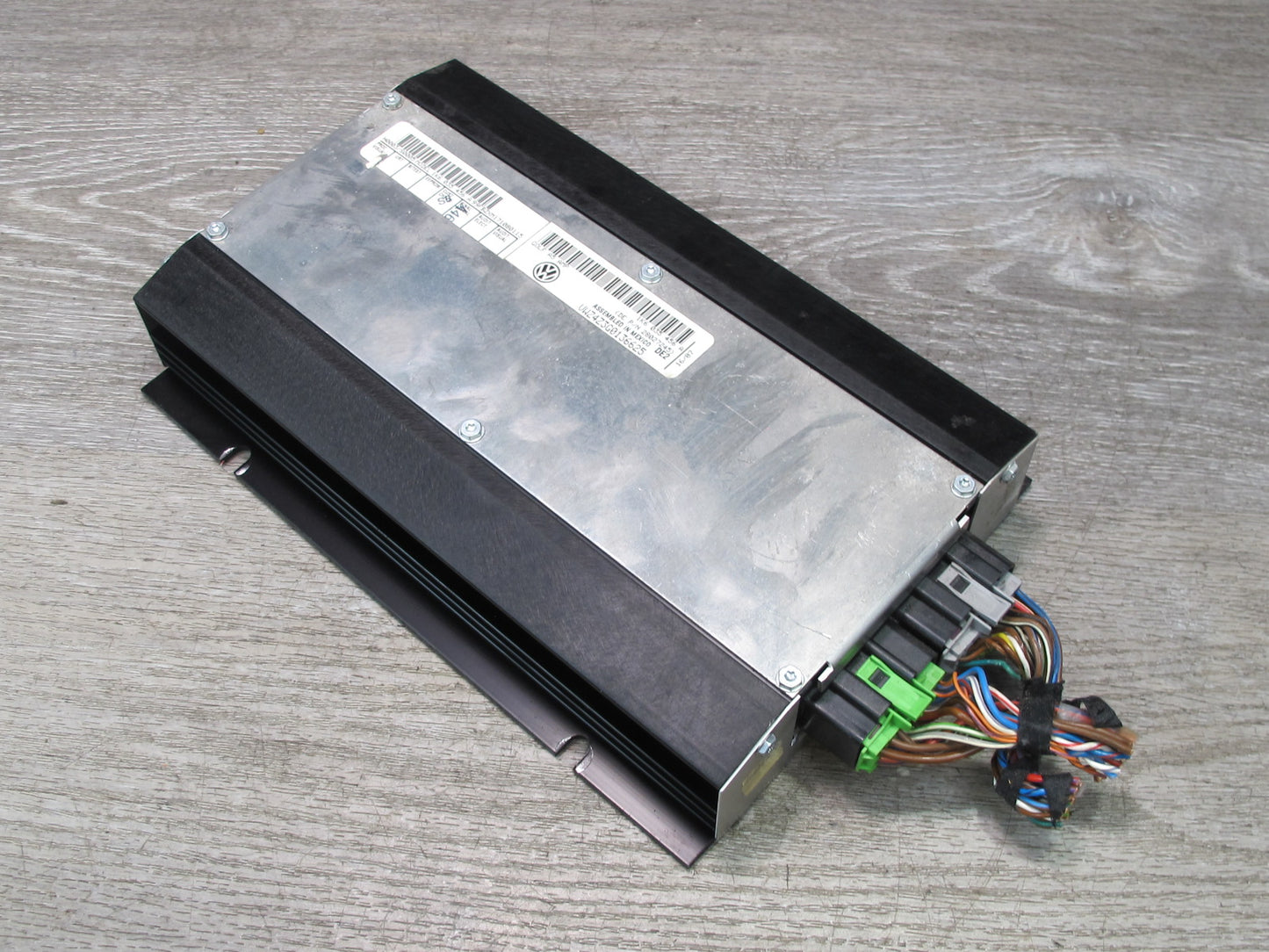 05-10 VW R32 GTI Jetta Rabbit Audio Stereo AMP Amplifier 1K6035456A OEM