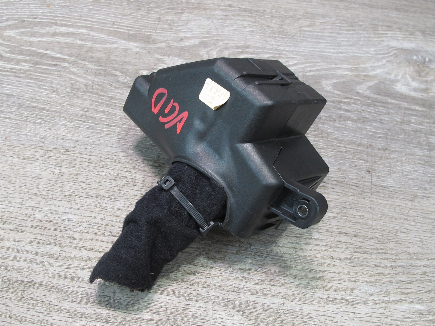 2008 VW Golf MK5 R32 VR6 Interior Fuse Relay Box Module OEM