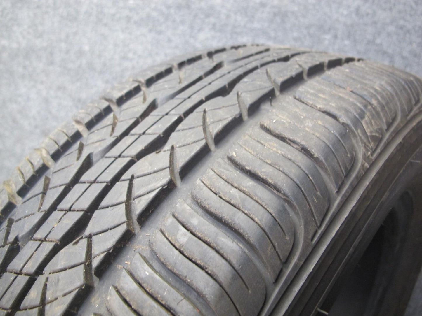 Set of 2 Suredrive ALL Season Tire 205/60 R15 91H 1124 9/32 Tread