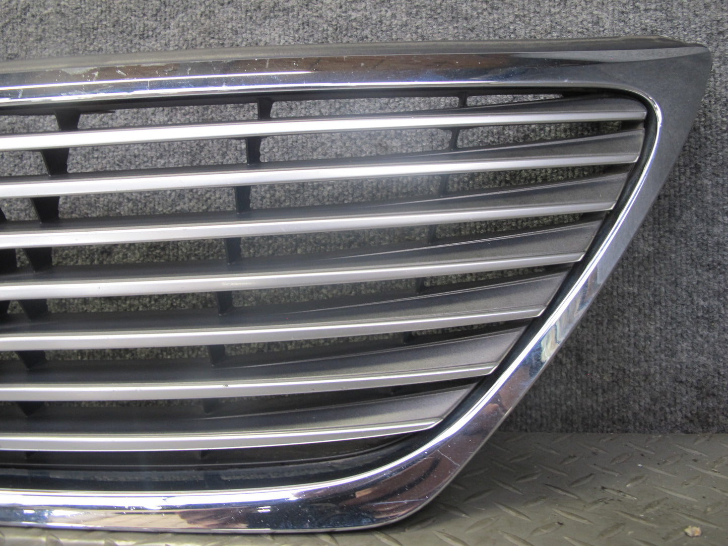 08-09 Lexus UVF46 LS600h Hybrid Front Bumper Chrome Trim Grille w Emblem OEM