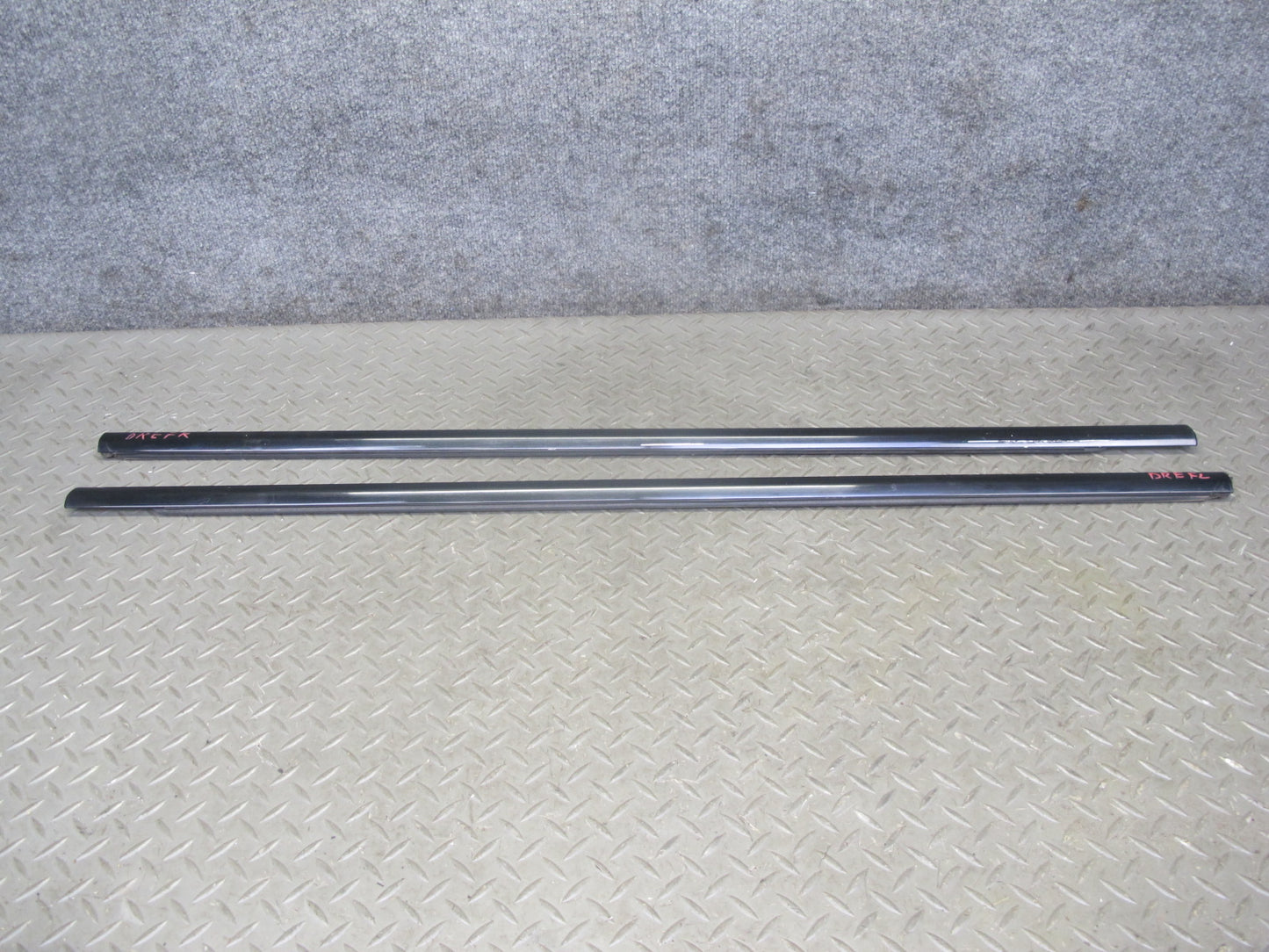 2012-2015 Range Rover Evoque L538 2DR Left & Right Door Window Trim Molding Set