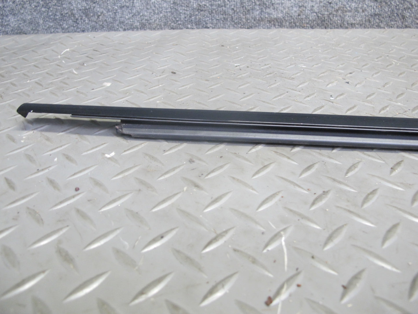 2012-2015 Range Rover Evoque L538 2DR Left & Right Door Window Trim Molding Set