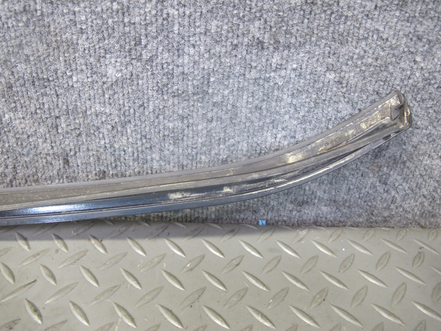 2012-2015 Range Rover Evoque L538 2DR Rear Trunk Lid Window Trim Molding