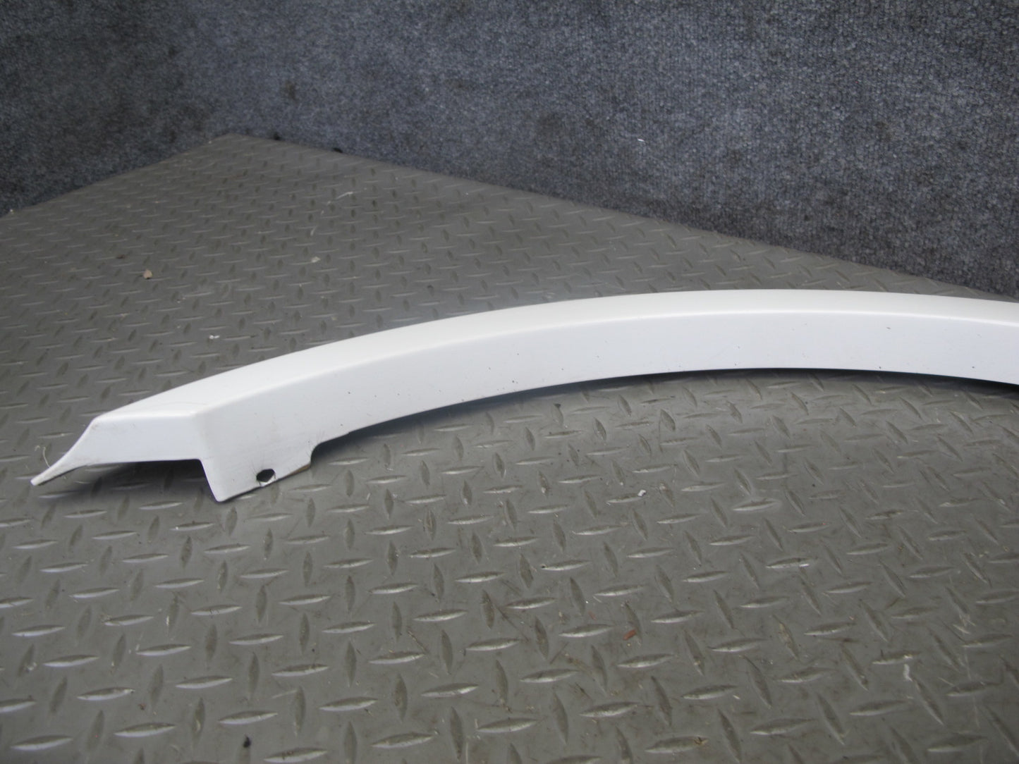 07-11 Mercedes W164 ML63 AMG Front Left Fender Flare Wheel Arch Trim Molding OEM