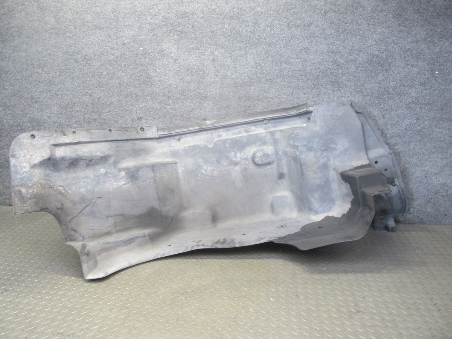 2003-2009 Hummer H2 Front Right Side Wheel Fender Liner Splash Guard Shield