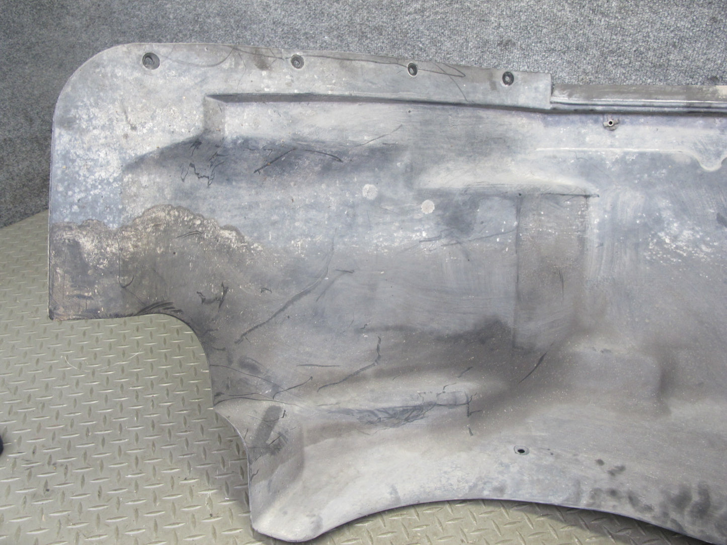 2003-2009 Hummer H2 Front Right Side Wheel Fender Liner Splash Guard Shield