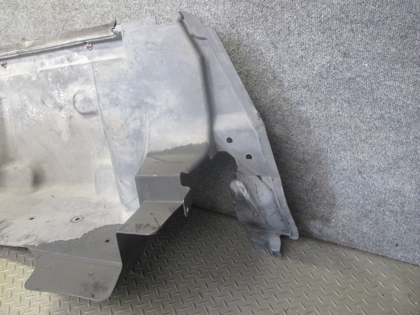 2003-2009 Hummer H2 Front Right Side Wheel Fender Liner Splash Guard Shield