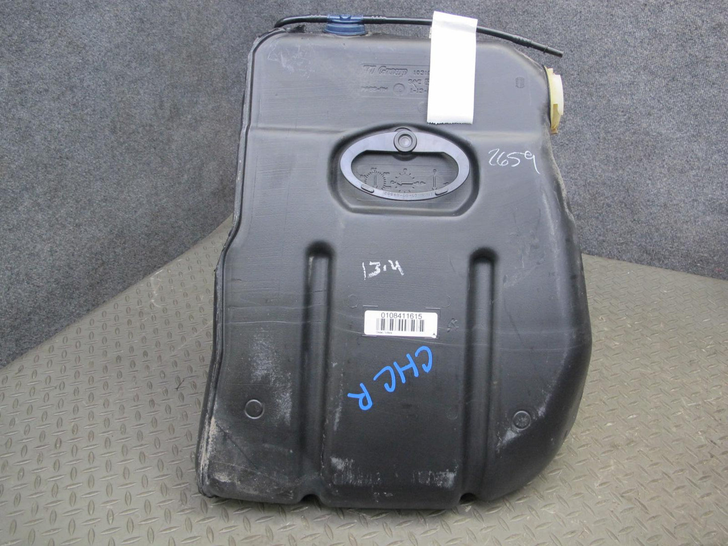 05-13 Chevrolet Corvette C6 Right Fuel Tank w Shield Cover OEM