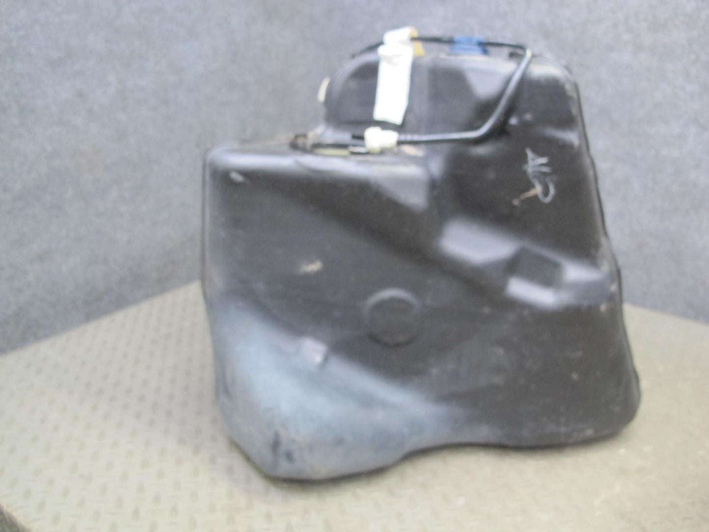 05-13 Chevrolet Corvette C6 Right Fuel Tank w Shield Cover OEM