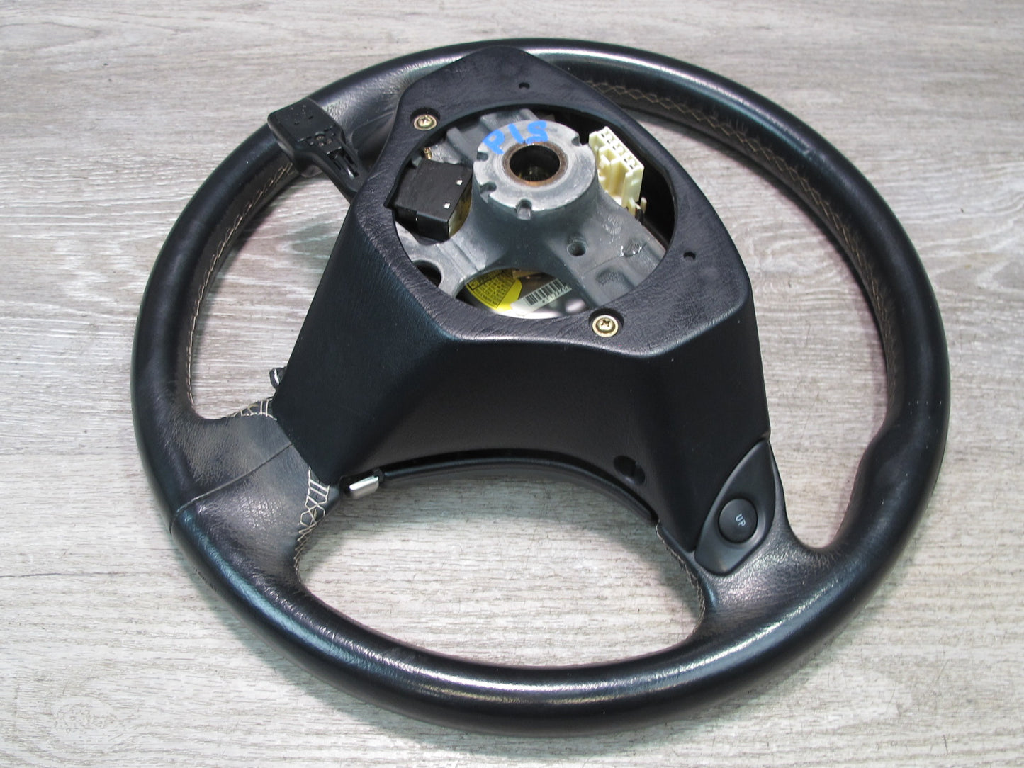 01-05 LEXUS IS300 FRONT LEFT DRIVER SIDE STEERING WHEEL W/ SRS AIRBAG OEM