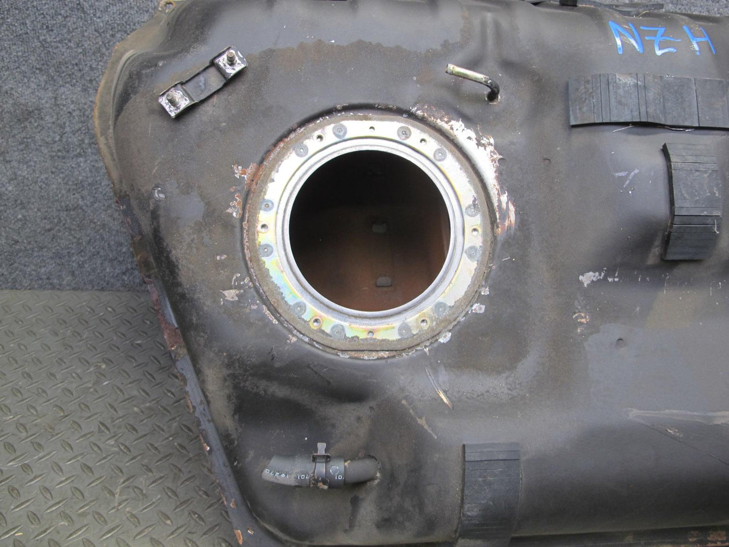 90-96 Nissan Z32 300ZX 2+0 NON Turbo Gas Fuel Tank Unit OEM
