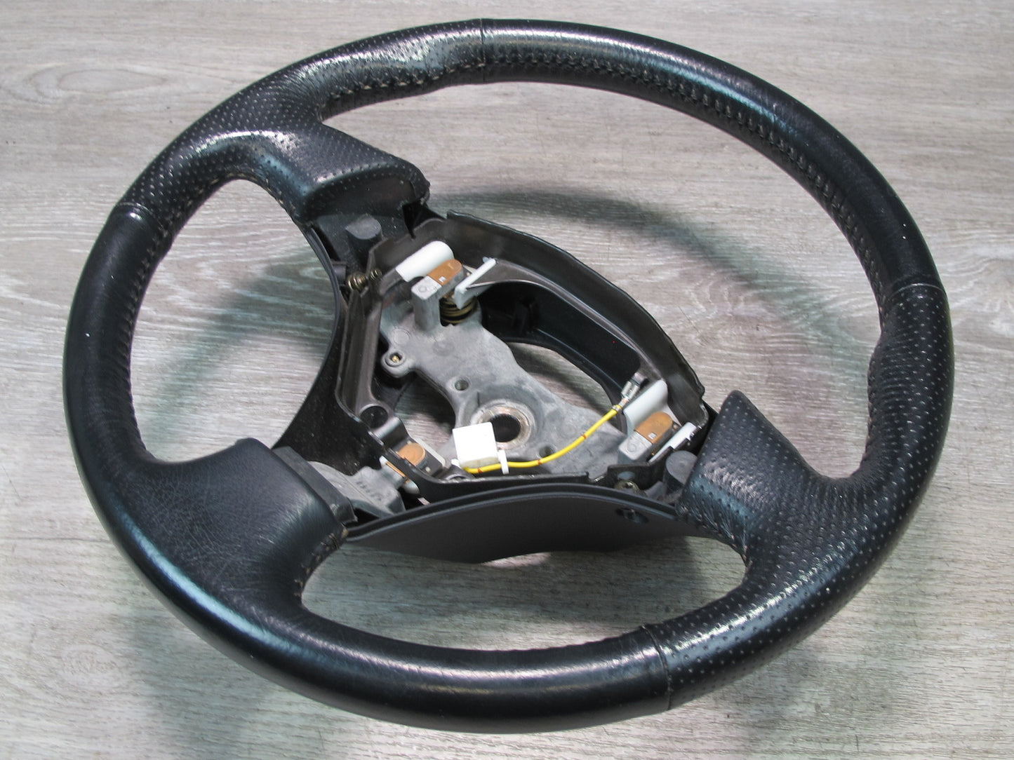 00-05 Toyota MR2 Spyder ZZW30L M/T Leather Steering Black OEM