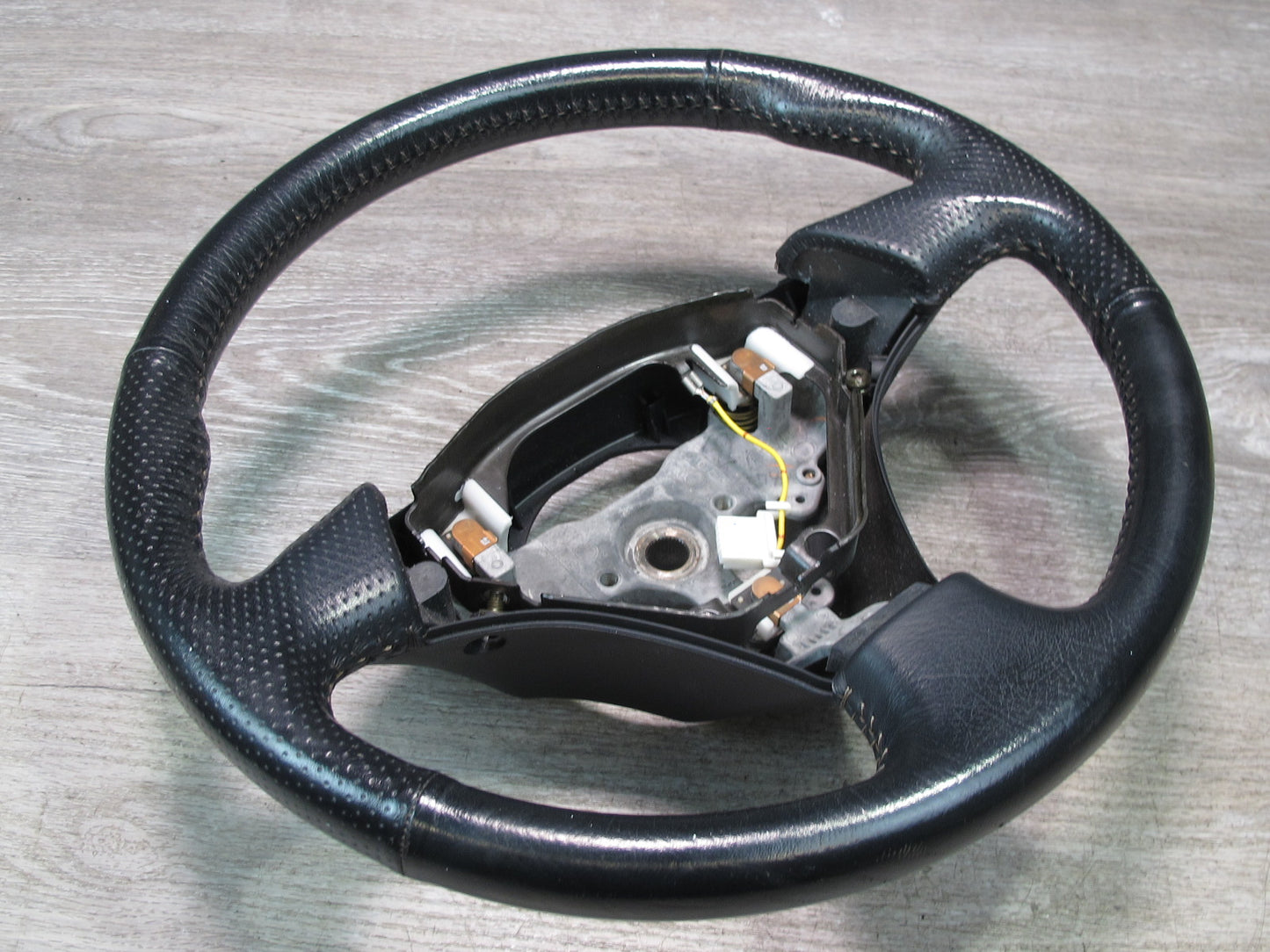 00-05 Toyota MR2 Spyder ZZW30L M/T Leather Steering Black OEM