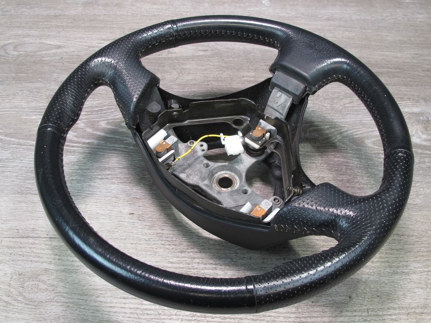 00-05 Toyota MR2 Spyder ZZW30L M/T Leather Steering Black OEM