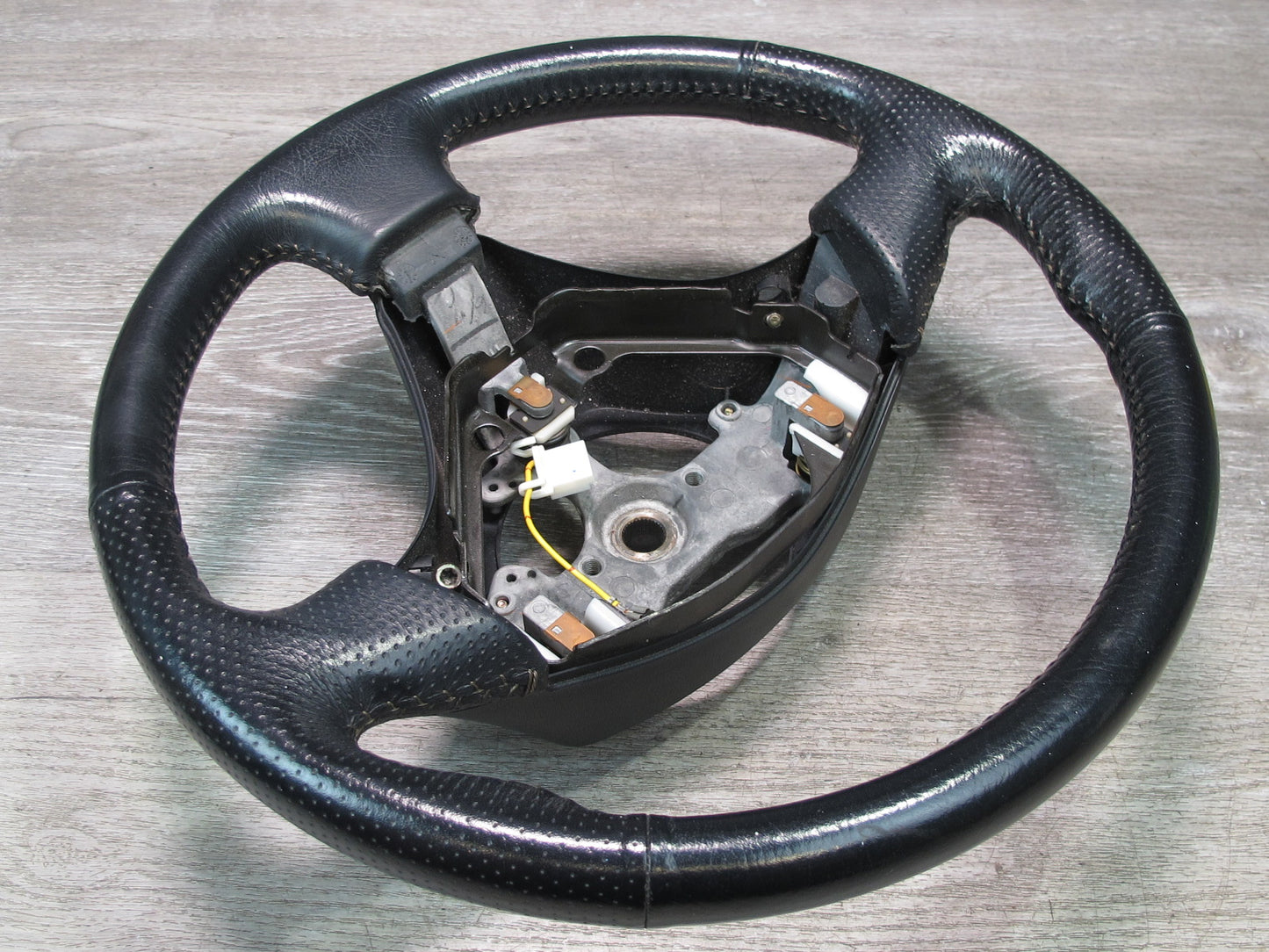 00-05 Toyota MR2 Spyder ZZW30L M/T Leather Steering Black OEM