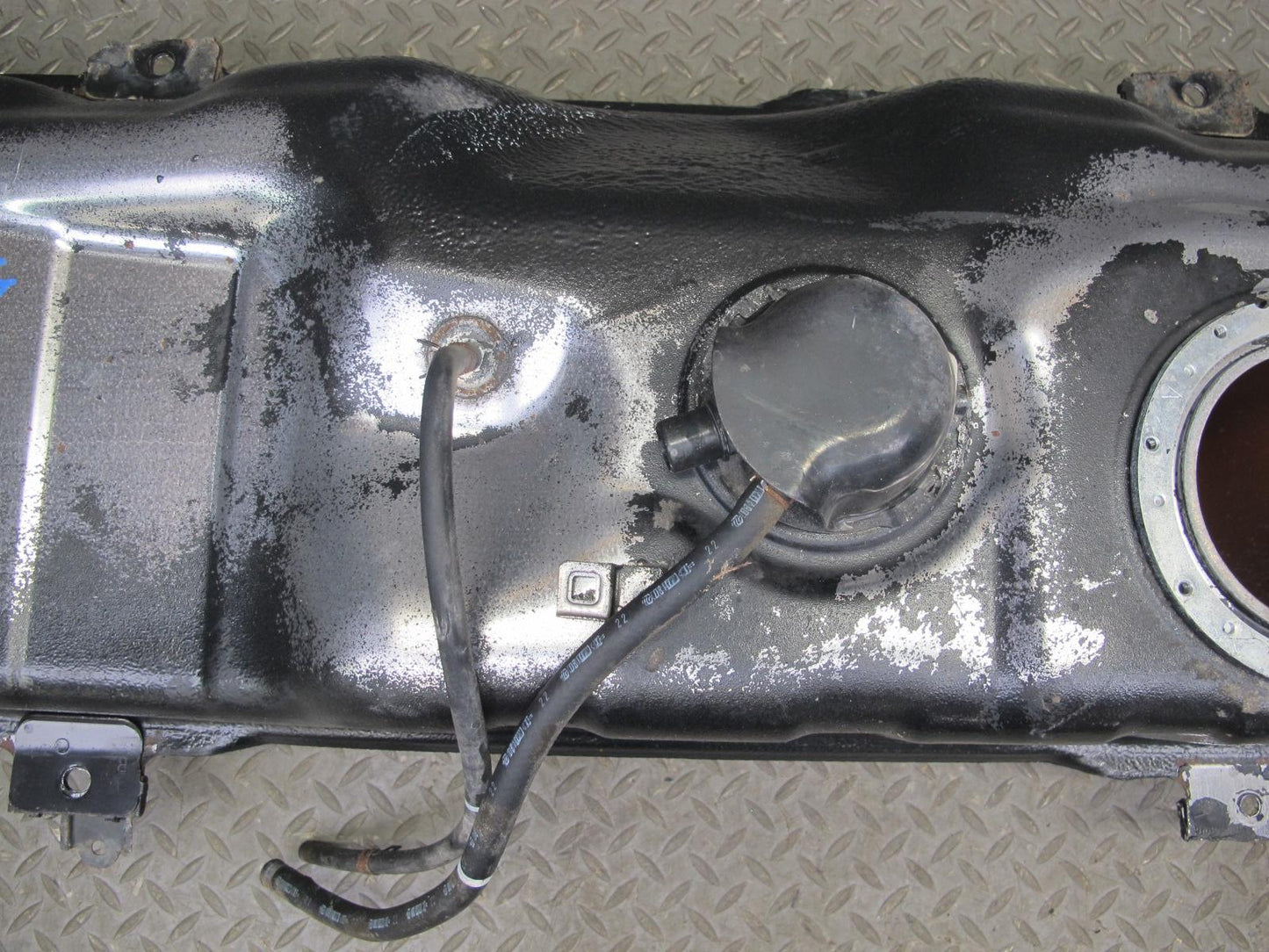 00-05 Toyota MR2 Spyder ZZW30L 1ZZFE Fuel Tank Unit OEM
