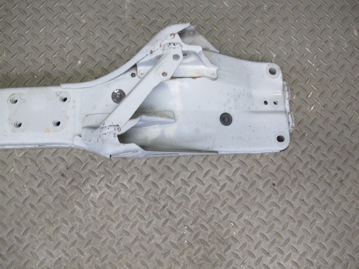 00-02 Toyota MR2 Spyder ZZW30L Rear Suspension Sub Frame Crossmember Carrier OEM