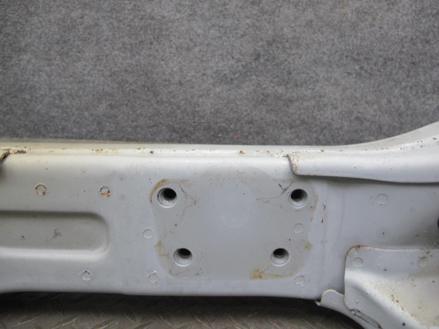 00-02 Toyota MR2 Spyder ZZW30L Rear Suspension Sub Frame Crossmember Carrier OEM