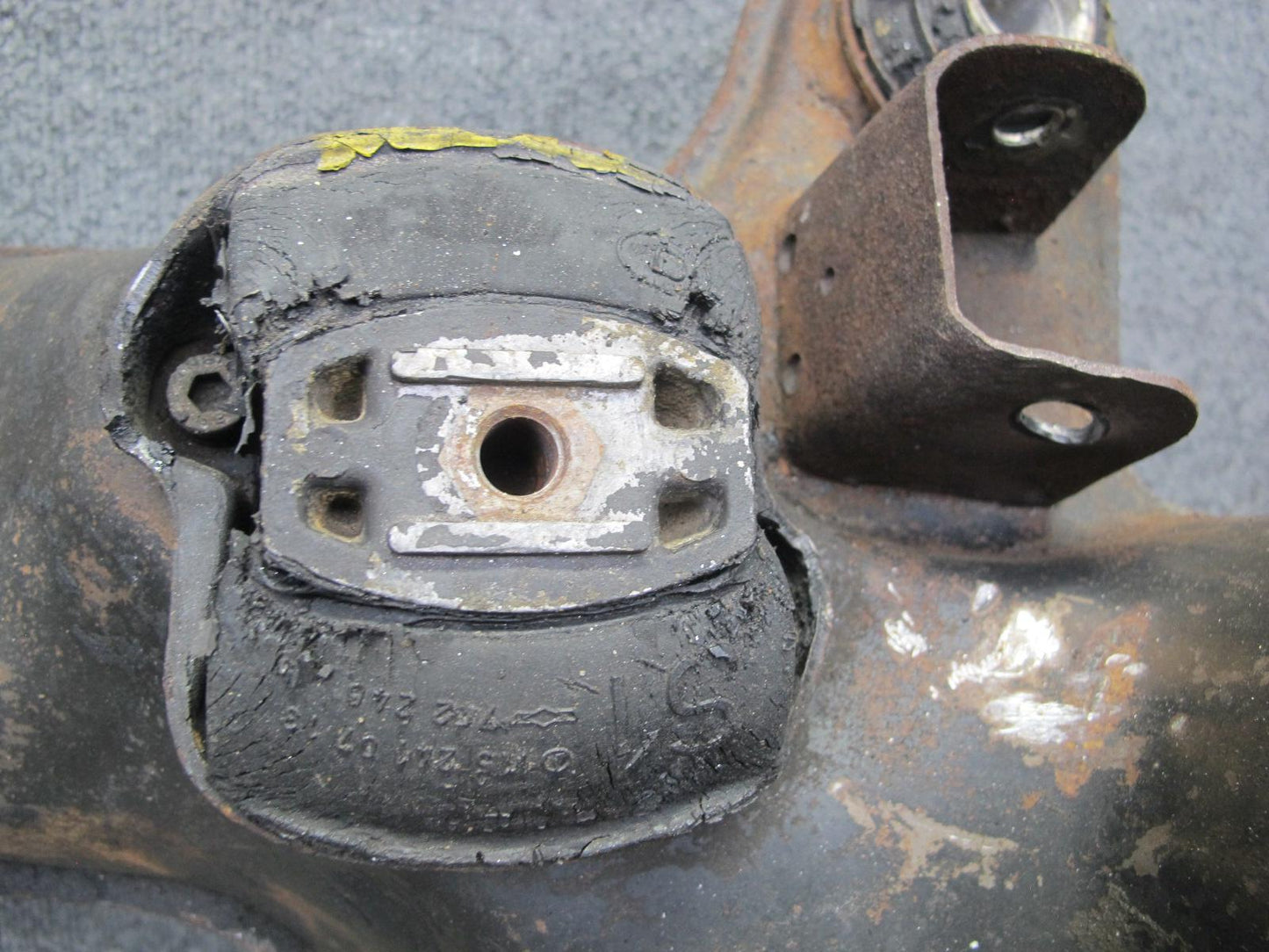 74-76 Mercedes W115 240D Front Suspension Subframe Crossmember Cradle OEM