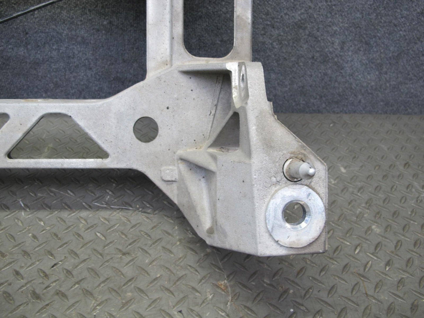 05-08 Chevrolet Corvette C6 Rear Suspension Subframe Crossmember Carrier OEM
