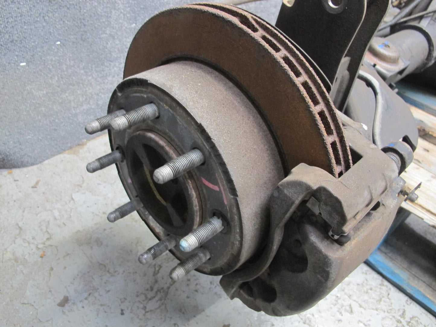 2003-2005 Hummer H2 AWD 6.0 Rear Axle Differential W/ Caliper & Axle Shafts 4.10