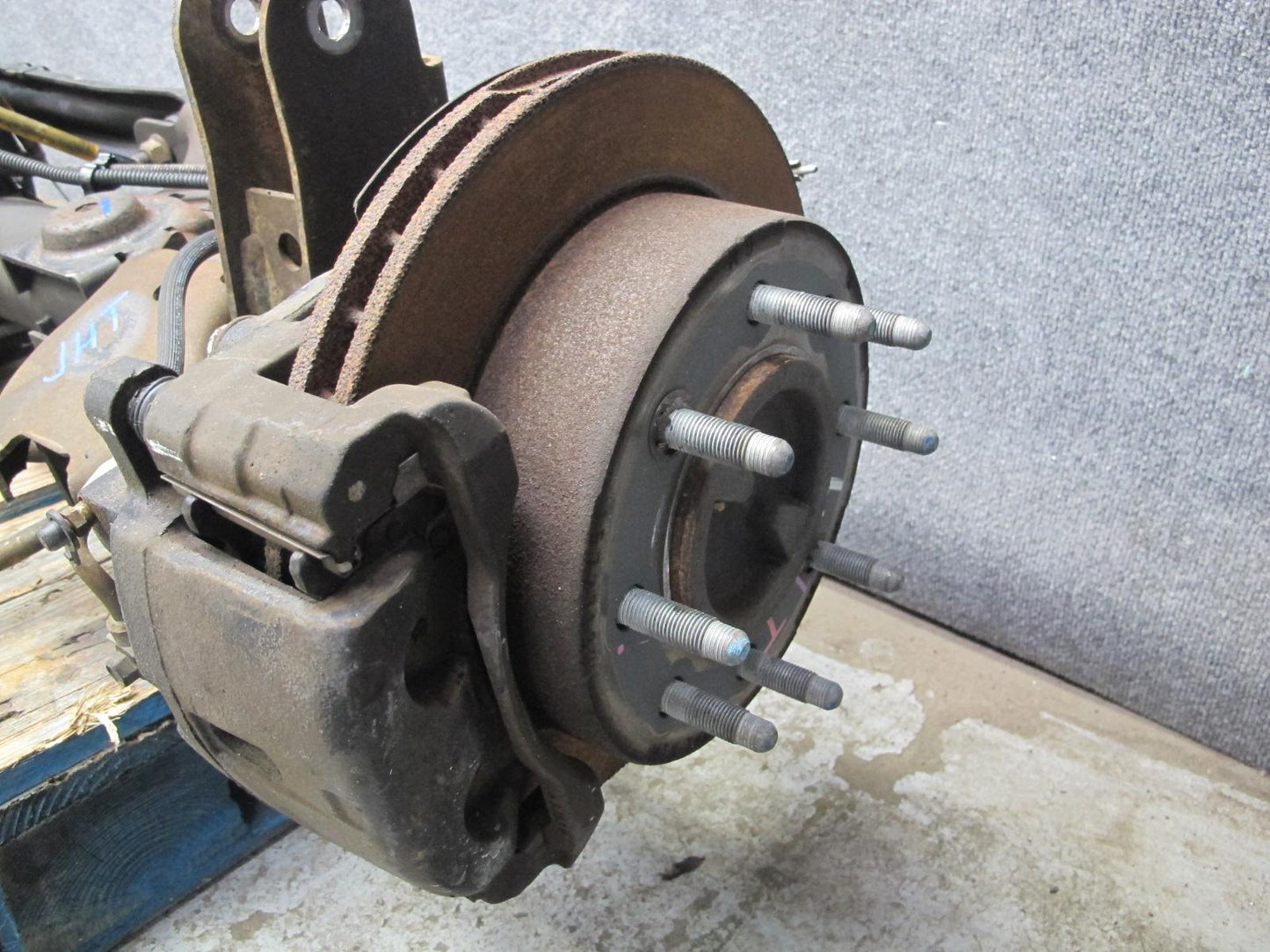 2003-2005 Hummer H2 AWD 6.0 Rear Axle Differential W/ Caliper & Axle Shafts 4.10