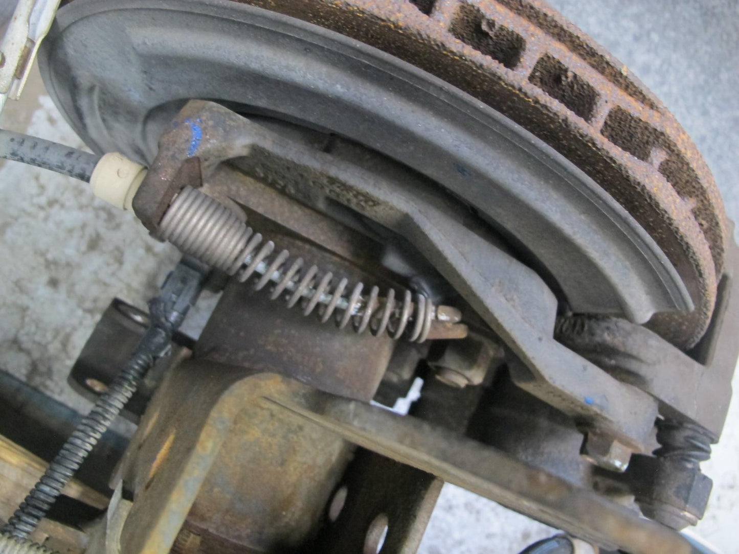 2003-2005 Hummer H2 AWD 6.0 Rear Axle Differential W/ Caliper & Axle Shafts 4.10