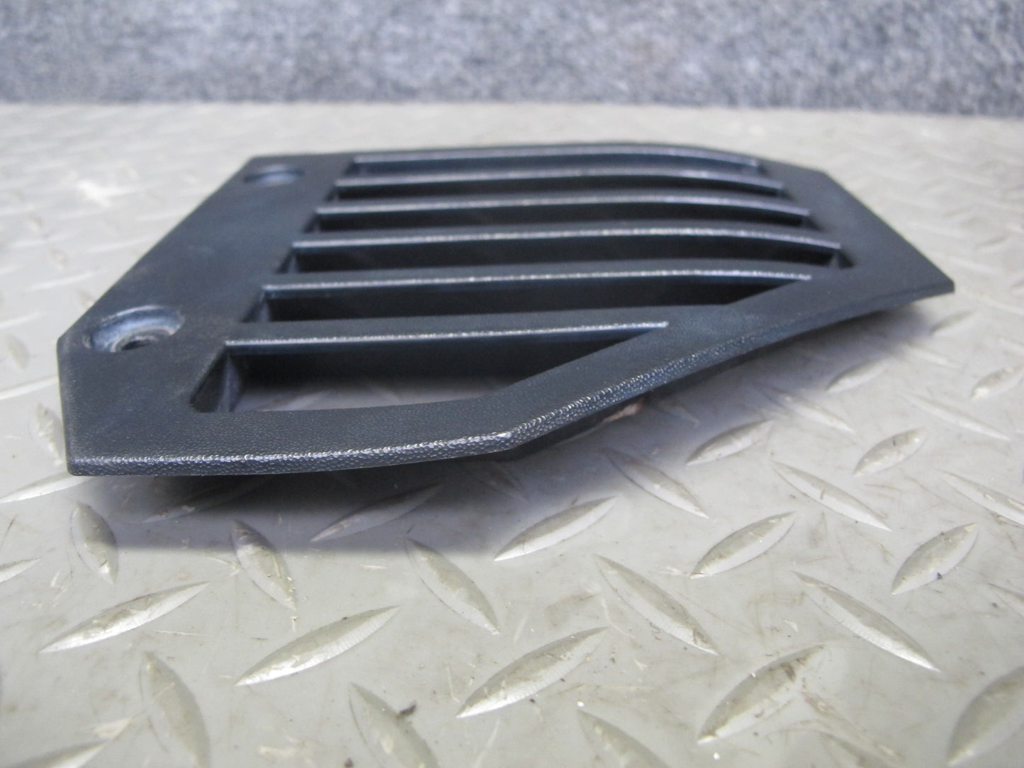 2003 Hummer H2 Front Left & Right Side Fender Grille Moldng Black Set of 2