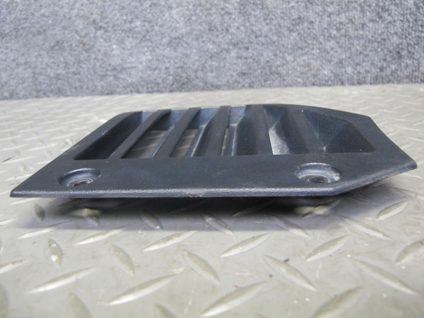 2003 Hummer H2 Front Left & Right Side Fender Grille Moldng Black Set of 2