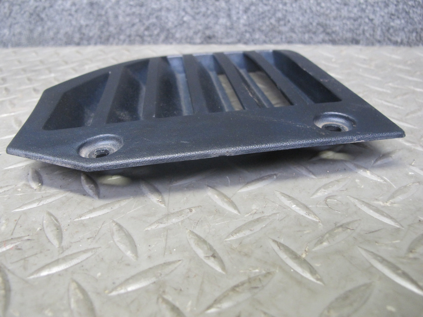 2003 Hummer H2 Front Left & Right Side Fender Grille Moldng Black Set of 2