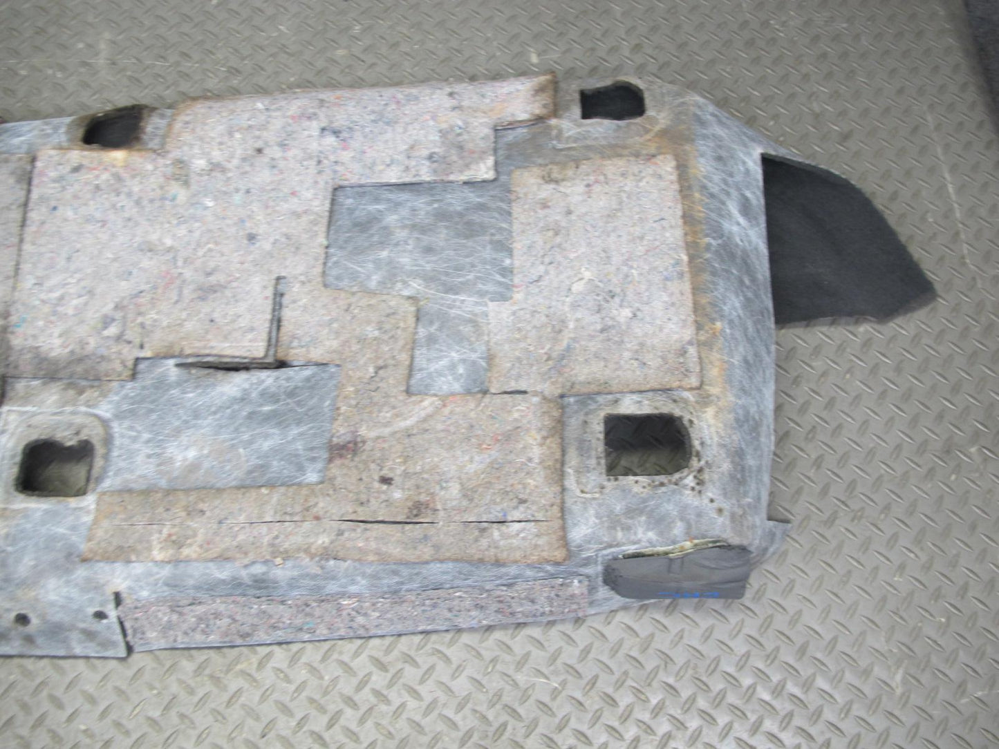 05-13 Chevrolet Corvette C6 Front Right Floor Carpet Cover 15867619 OEM